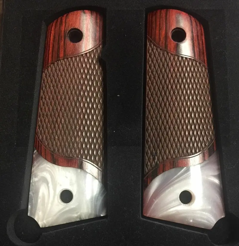 Full-Size 1911 Rosewood Grips – Checkered Pattern with Pearl Accent Details