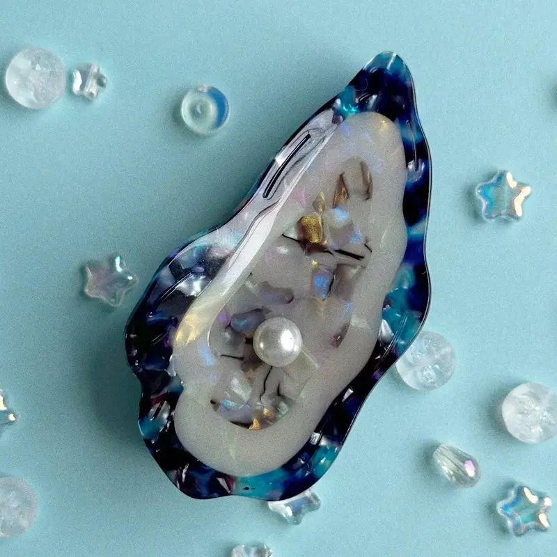 Oyster-Shaped Hair Claw Clip