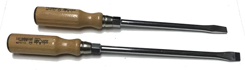Schroder Professional Wood-Handled Screwdriver – 2.5mm x 14mm x 250mm